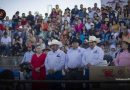 Pinos rinde homenaje a sus maestros